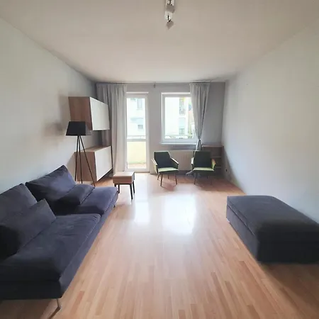 Apartamento 313 *